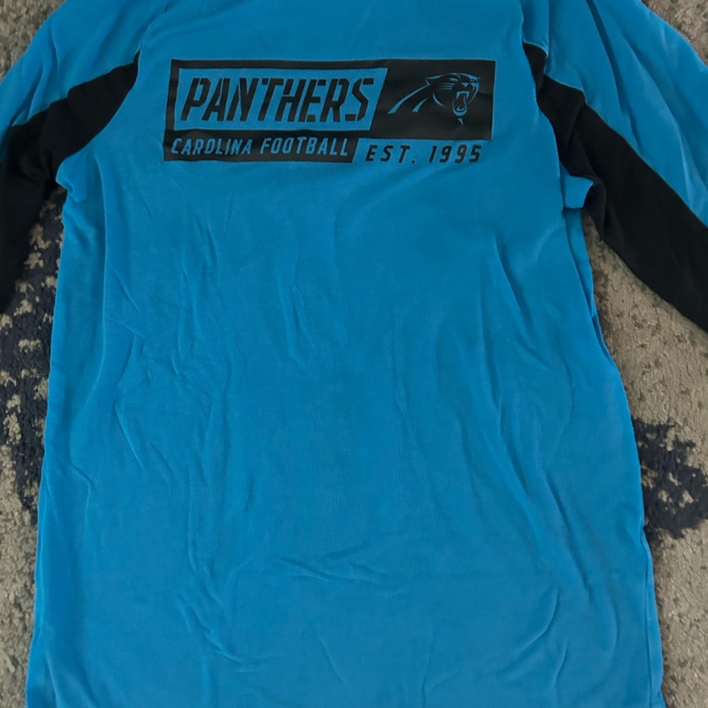 Fanatics long sleeve shirt